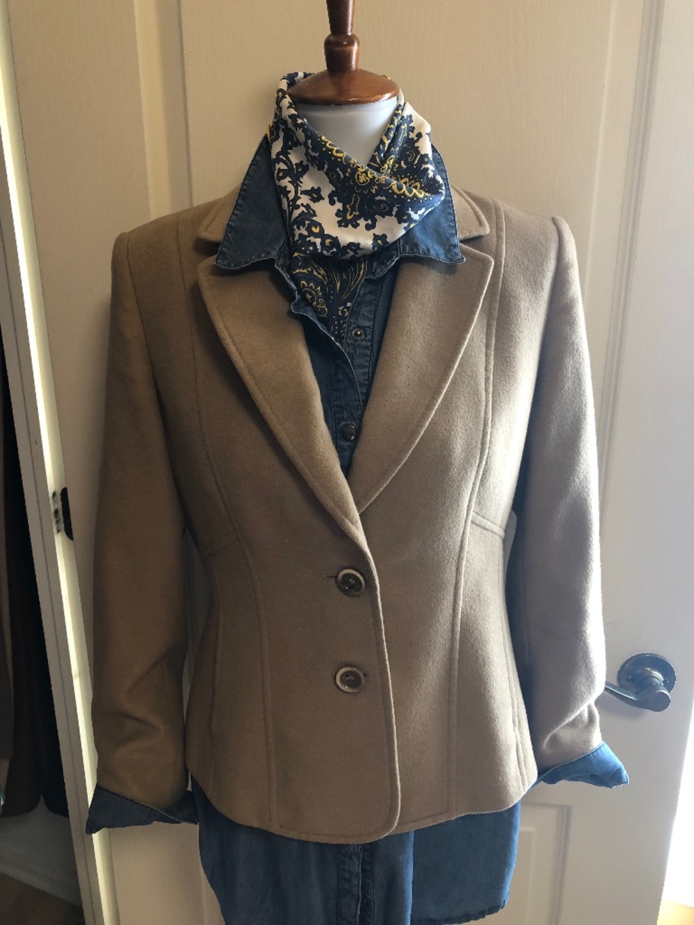 Vintage Basler blazer wool cashmere blend camel